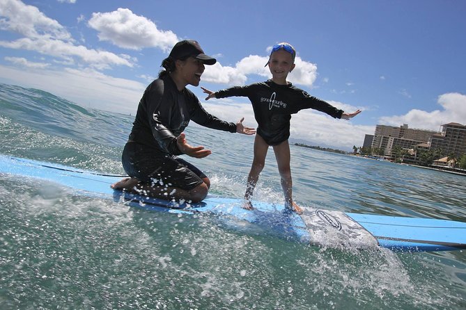 1.5-Hour Private Surfing Lesson in Honolulu - Why private instruction matters at Waikīkī
