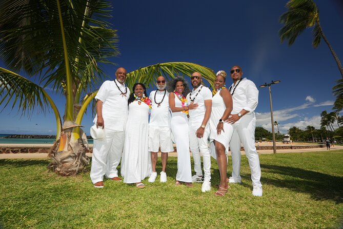 1 Hour Family/Group Photography Honolulu Beautiful and Magical - Key details at a glance