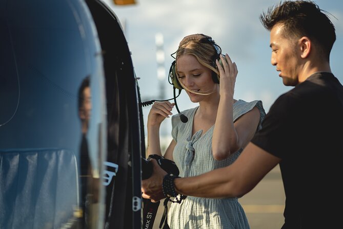 18 Minutes SHARED Helicopter Tour in Honolulu - Sand Island, Honolulu Harbor, and the working waterfront