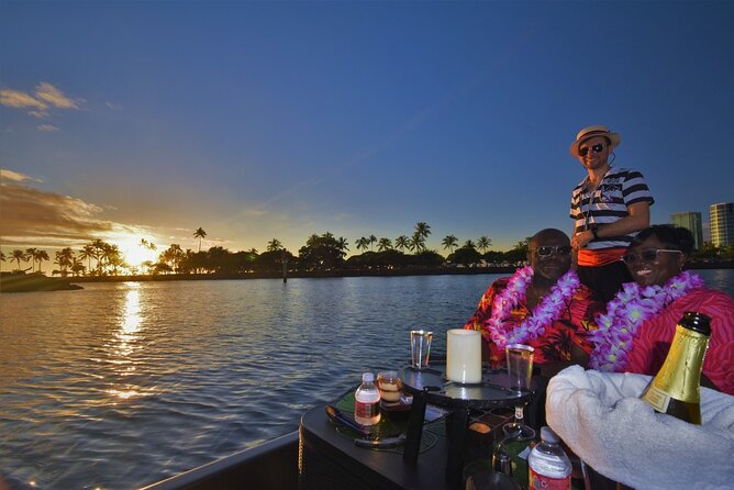 2-Hour Small-Group Gondola Excursion in Waikiki - The hop-on hop-off Waikiki trolley ticket