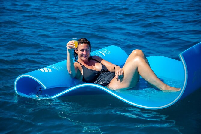 2hr Luxury Private Sailing Catamaran in Waikiki for 1-6 People - Who will enjoy this most