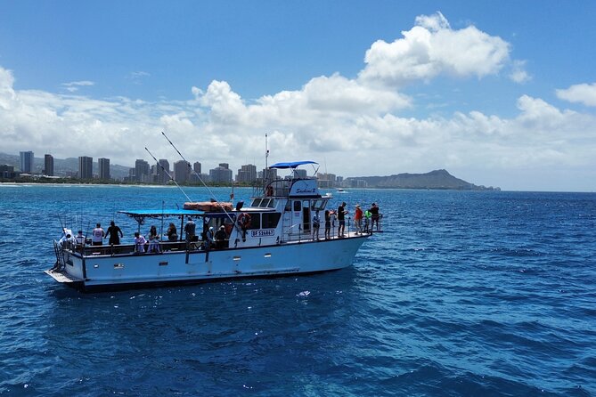 3-Hour Honolulu Bottom Fishing Adventure - A boat ride with fishing built in