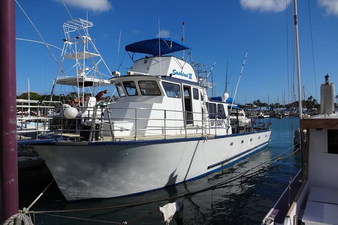 3-Hour Honolulu Bottom Fishing Adventure - What to bring and what to expect onboard