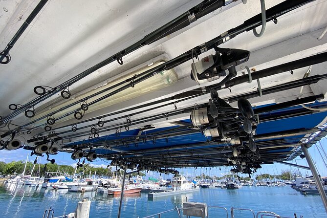 3-Hour Honolulu Bottom Fishing Adventure - Fishing nearshore and offshore waters
