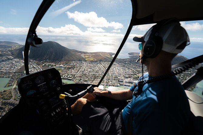 30 Minutes PRIVATE Helicopter Tour in Honolulu - Ala Moana, Magic Island, and Ala Wai Harbor