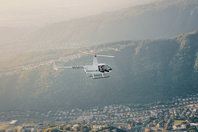 30 Minutes PRIVATE Helicopter Tour in Honolulu - Aloha Stadium and the H3 mountain corridor