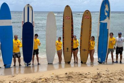 60 to 90 minutes Open Book Surfing Lesson with Certified Guide