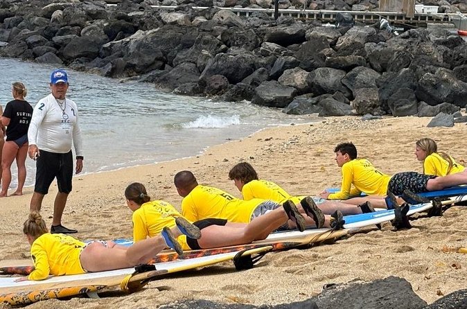 60 to 90 minutes Open Book Surfing Lesson with Certified Guide - The limits of the experience