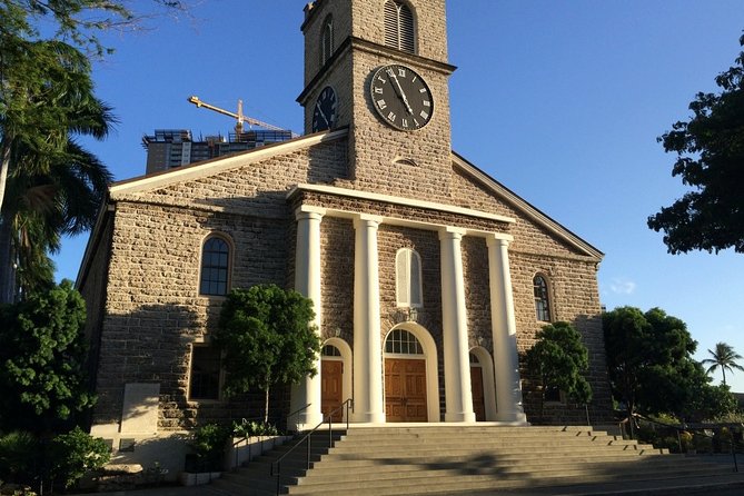 Awesome Scavenger Hunt: Royal Views Of Honolulu - How the Let’s Roam app shapes the outing