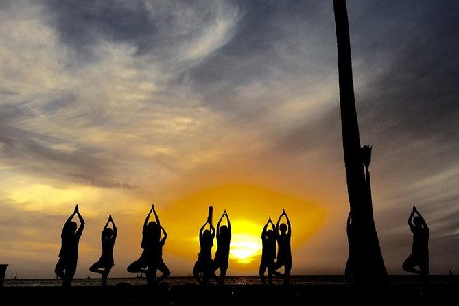 Beach Yoga on Waikiki with Diamondhead Backdrop - What happens at the Diamond Head meeting area