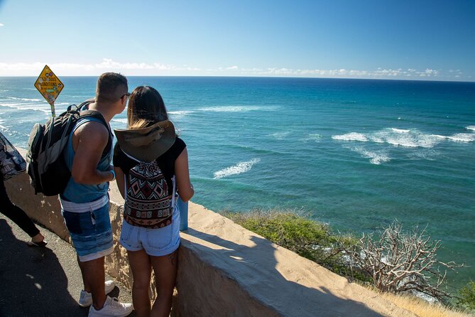 Best Of Oahu: Grand Circle Island Small Group Tour From Waikiki - Nu‘uanu Pali connects views with Hawaiian history