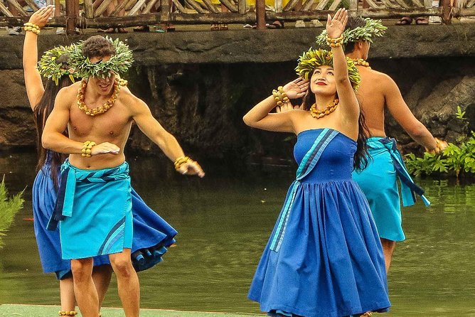 Best of Oahu: Pearl Harbor, Arizona Memorial and the Polynesian Cultural Center - What the guides add to the long day