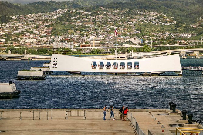 Best of Oahu: Pearl Harbor & Oahu Circle Island Tour from Waikiki - Why this tour works for a first day on Oahu