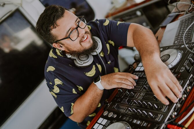 Bikini Bottom Public Party Dance Cruise + LIVE DJ - Practical tips for a better afternoon