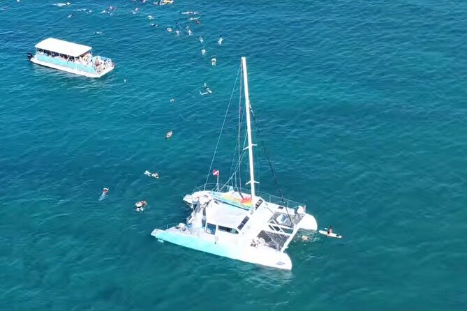 Board from Waikiki Beach for Aloha Hour Sail on Hāwea Catamaran - Who will enjoy Hāwea most?