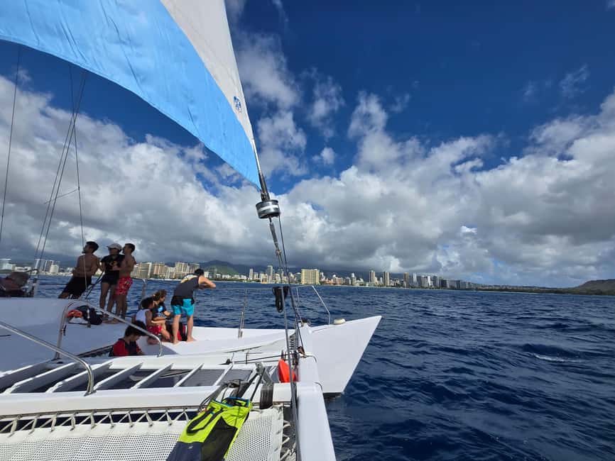 BYOB Weekend Sightseeing Sail towards Diamond Head - Passing Turtle Canyon without a water stop