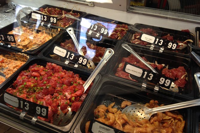 Da Local's Food Tour of Oahu - Poke at a local seafood counter