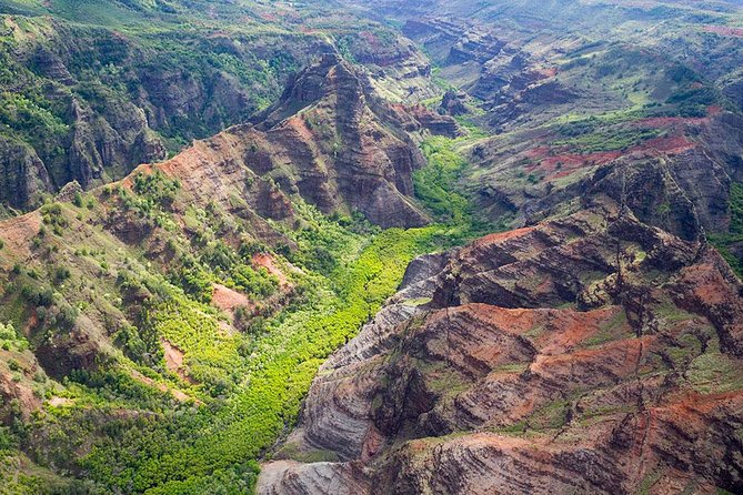 Day Trip from Oahu to Kauai: Waimea Canyon & Wailua River - Waimea Canyon and Pu‘uhinahina viewpoints