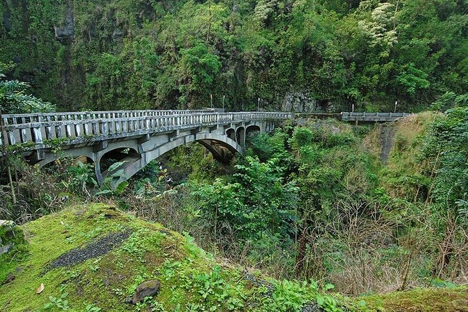 Day Trip from Oahu to Maui: Road to Hana Adventure - Ke‘anae Peninsula and the power of the coast