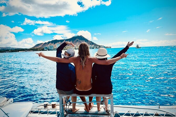 Deluxe Turtle Snorkeling Escapade at Waikiki - Crew help, photos, and the GoPro decision
