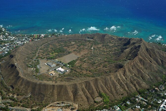 Diamond Head and Manoa Falls Hike and Adventure Tour - What the private guide adds