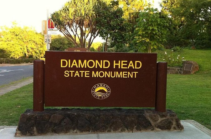 Diamond Head Hiking Tour with Ticket and Reservation Inclusion - The Summit Views and the Crowds