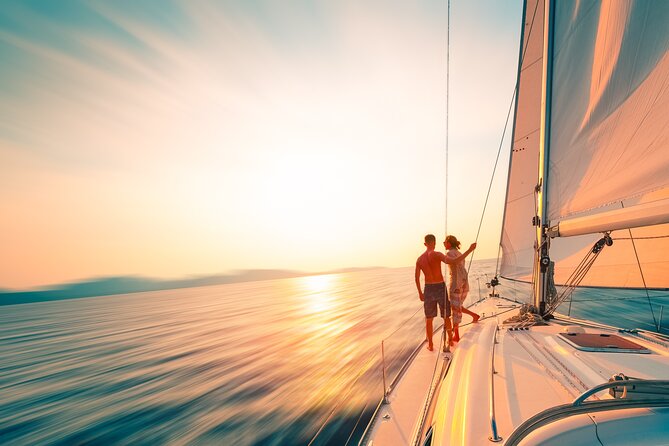 Diamond Head Sunset Sail - Cruising beside Waikiki and Diamond Head