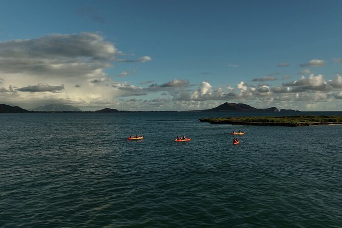 Discover Popoia Island and Kailua Bay by Kayak Guided Tour - Walking the perimeter of Popoia Island