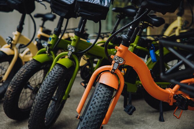 Electric Bike Rentals Waikiki: Honolulu E- Bike Rentals - Starting on Kalākaua Avenue in Waikiki