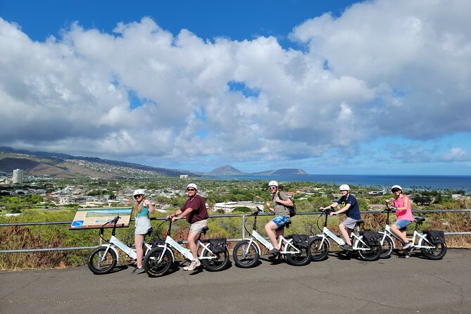 Electric Bike Ride & Diamond Head Hike Tour - Beach views, surf, and Waikiki by bicycle