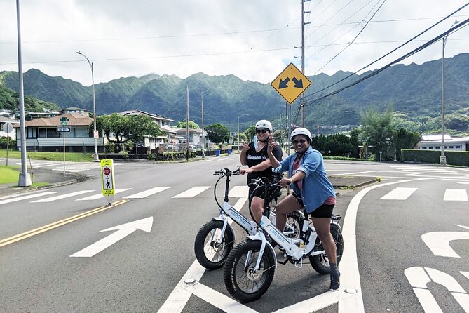 Electric Bike Ride & Manoa Falls Hike Tour - Returning Through the University of Hawaii at Manoa