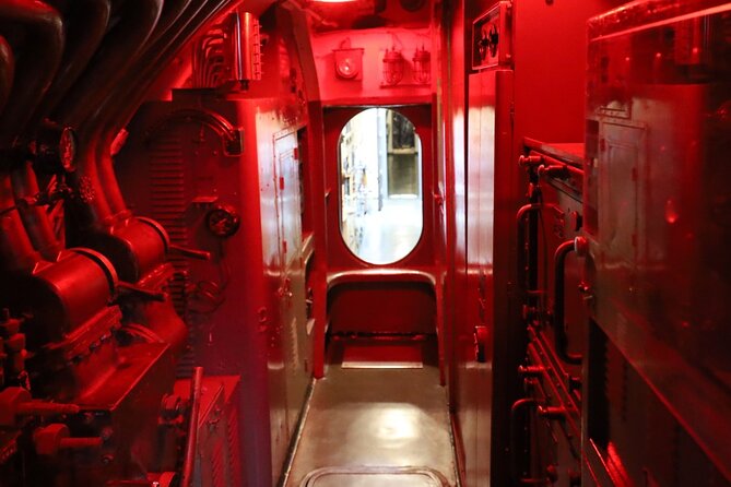 Exclusive Pearl Harbor and USS Arizona All-Access Private Tour - Inside the USS Bowfin submarine