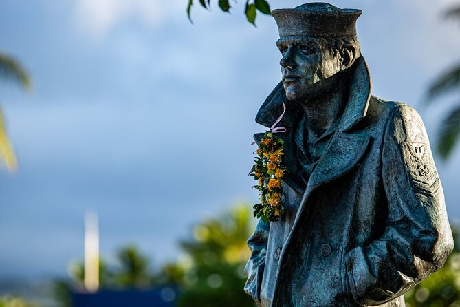 Exclusive Pearl Harbor and USS Arizona All-Access Private Tour - A quick tour through central Honolulu