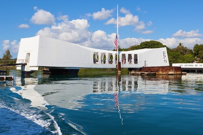 Family-friendly Pearl Harbor and Honolulu Downtown with private transportation - At the USS Arizona Memorial