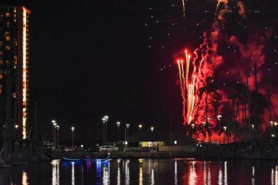Fireworks Waikiki Gondola Cruise -lots of fun-