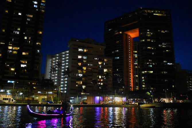 Fireworks Waikiki Gondola Cruise -lots of fun- - Who will enjoy this most?