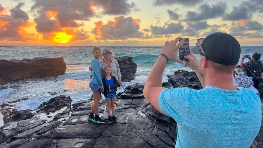 First Day Must 10-Hour Sunrise & Full Island Photo Tour - A Scenic Drive Along the Windward Coast