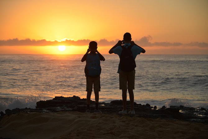 First Day Must: Oahu Sunrise & Circle Island Adventure - Banzai Pipeline and North Shore surf