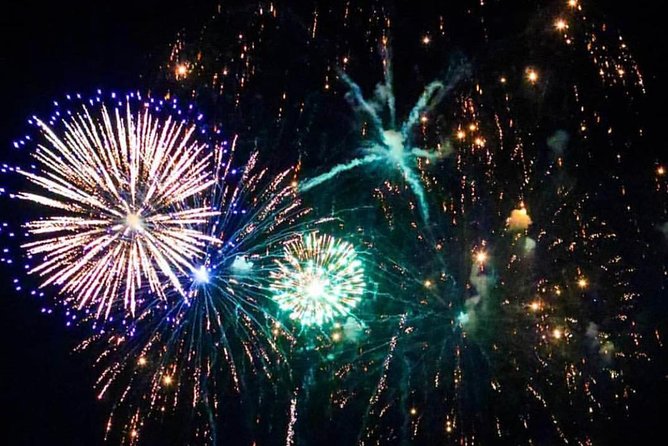 Friday Night Catamaran Fireworks Sail with Open Bar - Key points to know before you book