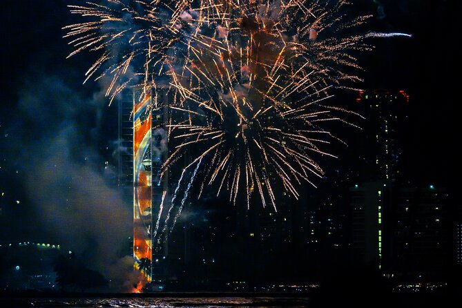 Friday Night Firework Cruise in Waikiki - Booking, weather, and timing details