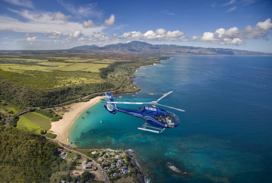 From Honolulu: Complete Oahu Island Helicopter Tour - Kaneohe Bay and the coral reefs