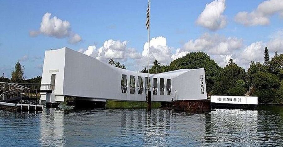 From Waikiki: USS Arizona Memorial and Honolulu City Tour - Punchbowl National Cemetery of the Pacific