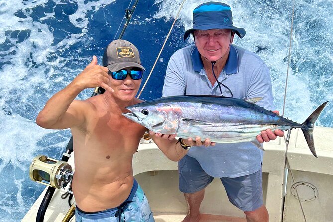 Full Day Sport Fishing Charter Honolulu - The boat’s useful comforts
