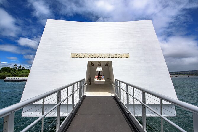 Grand Pearl Harbor and City Tour - Pearl Harbor first, Honolulu history afterward