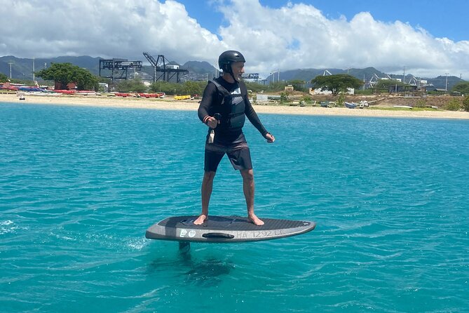 Group of 2 + mid length eFoil experience Honolulu HAWAII - The first 15 to 30 minutes on land