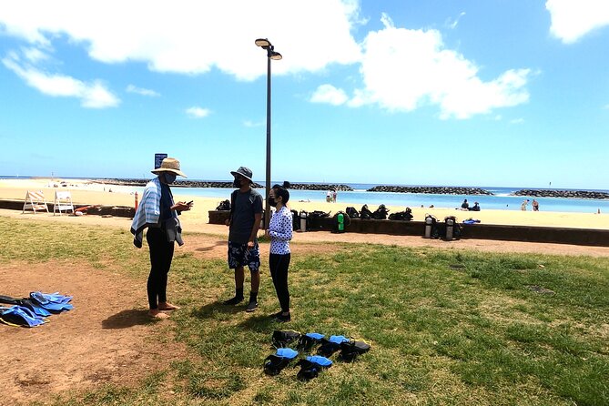 Guided Snorkel Tour for Beginners in Honolulu - Learning the basics before swimming out