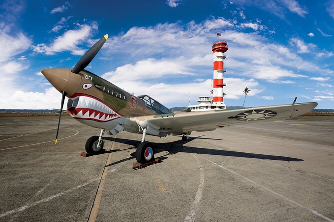 Hangar Guided Tour - Flight simulators are fun, but they are not part of the ticket