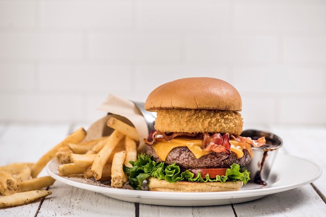 Hard Rock Cafe Honolulu - Practical details that affect your visit