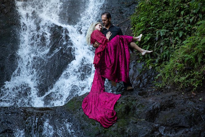 Hawaii Adventure Photography - Making children and camera-shy couples comfortable