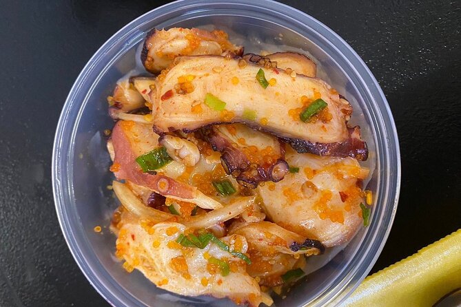Hawaii Off The Beaten Path Food Tour - Tropical fruit as a lesson in seasonality